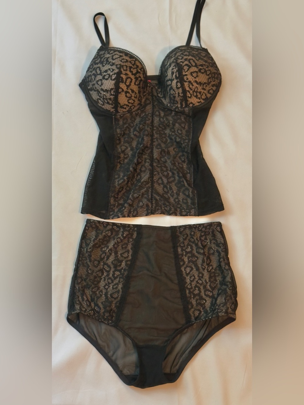 Skinnygirl by Bethenny Frankel Leopard Lace Shapewear Set - Size M (NWOT)